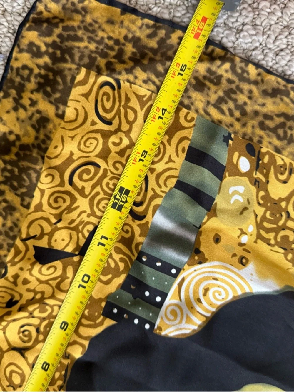 Vintage Klimt Silk Scarf Portrait Adele Bloch Bauer Gold Art Deco 100% Silk - Picture 6 of 10